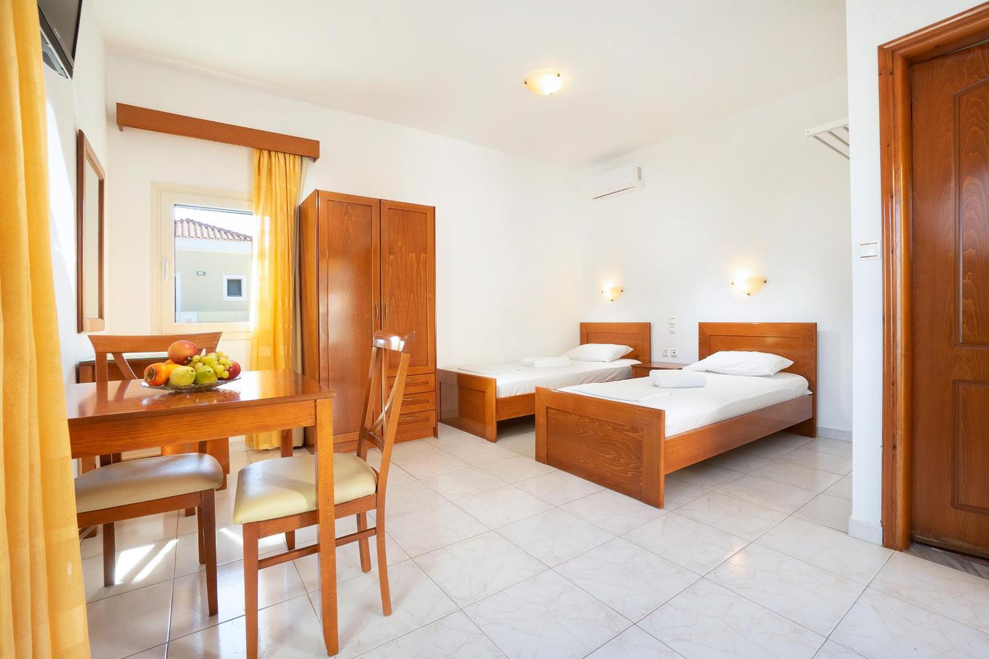 Georgina Aparthotel Agia Marina Exterior foto