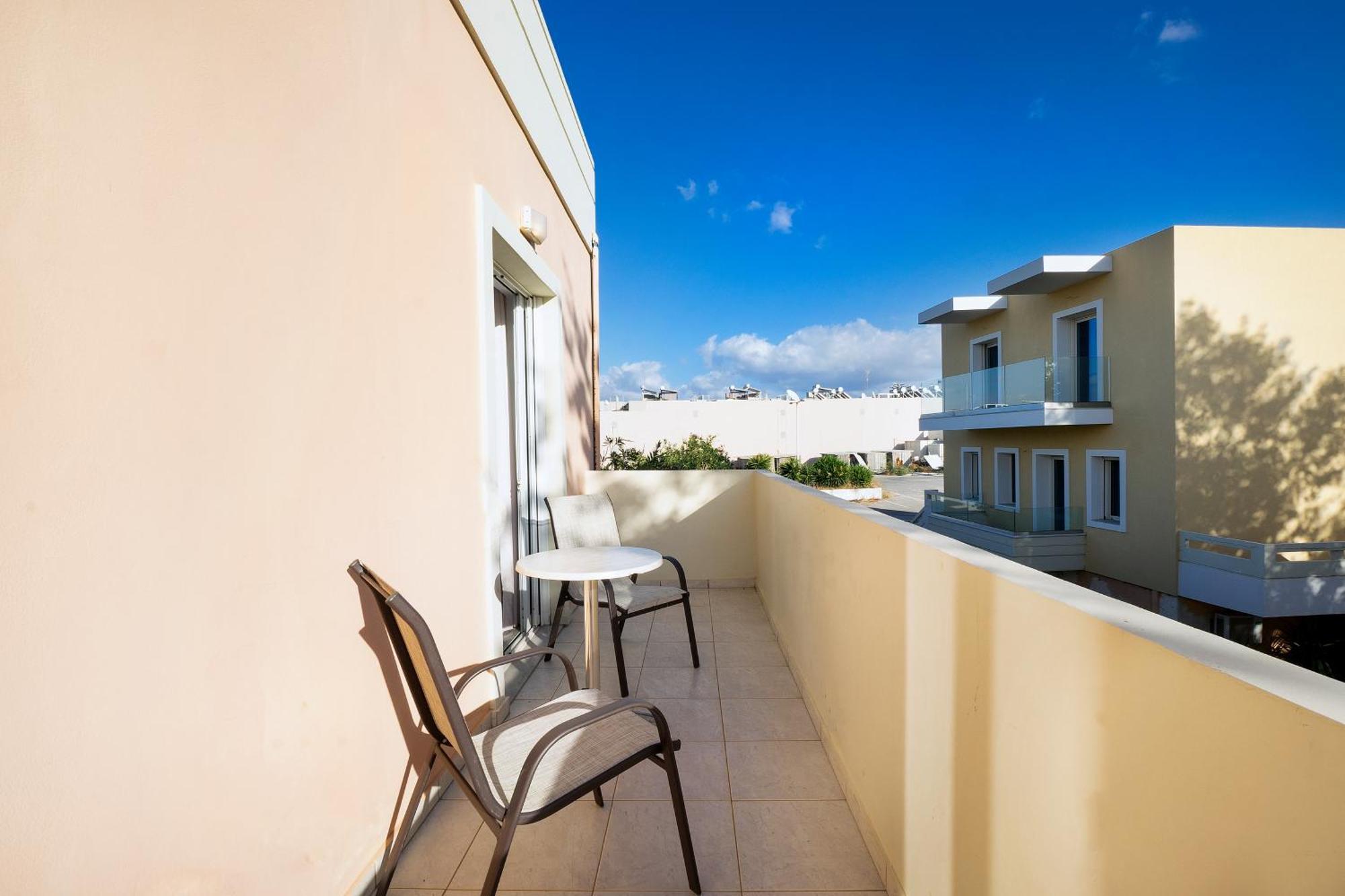 Georgina Aparthotel Agia Marina Exterior foto