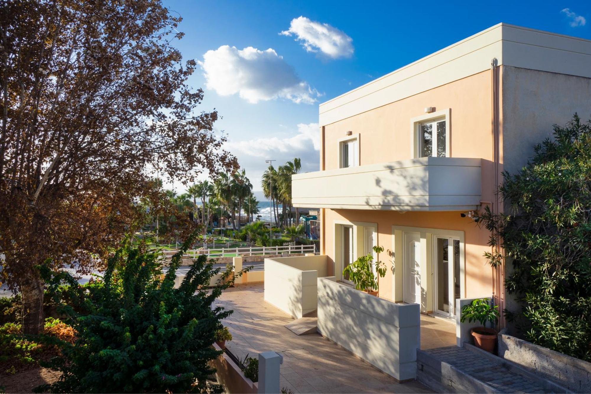 Georgina Aparthotel Agia Marina Exterior foto