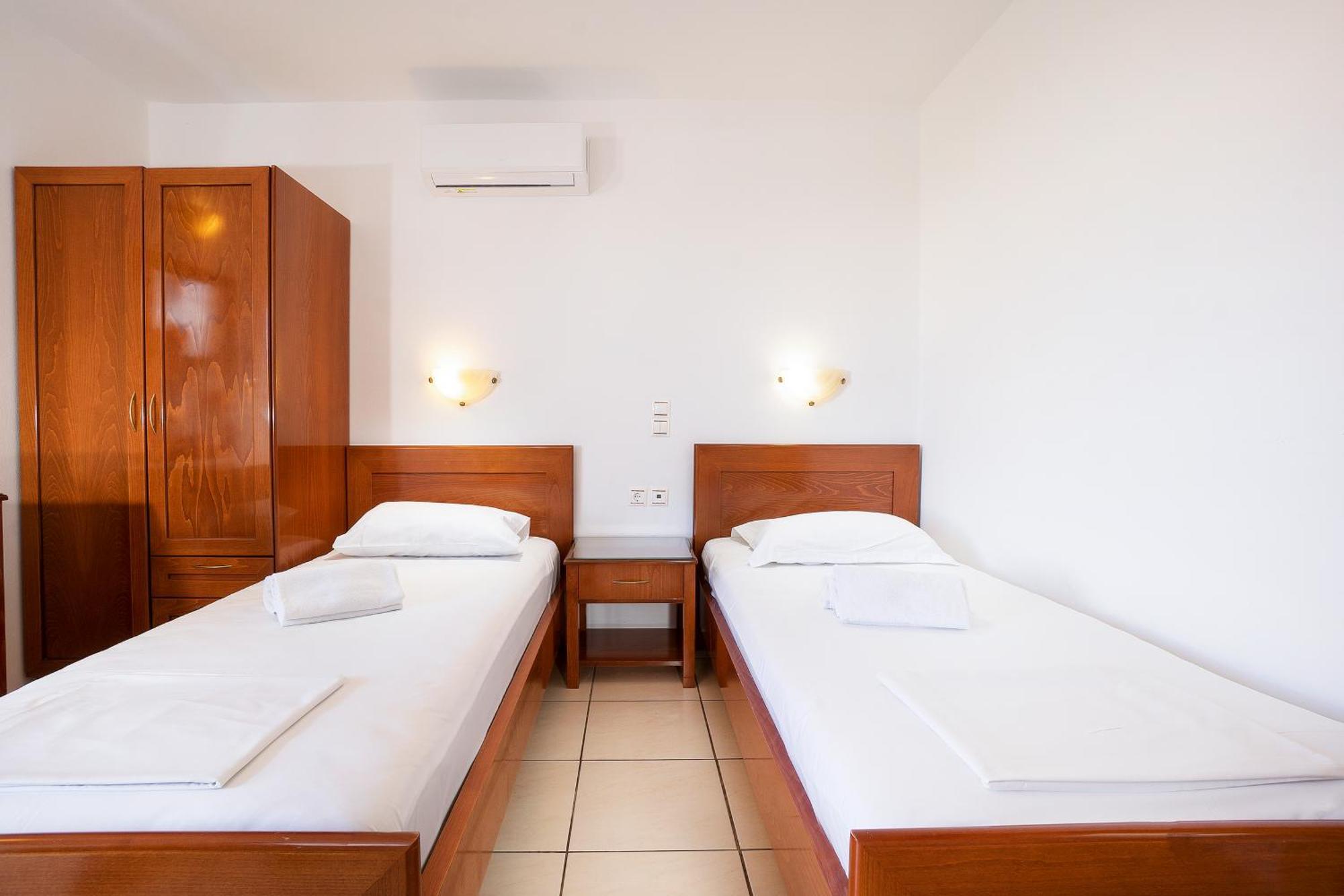 Georgina Aparthotel Agia Marina Exterior foto